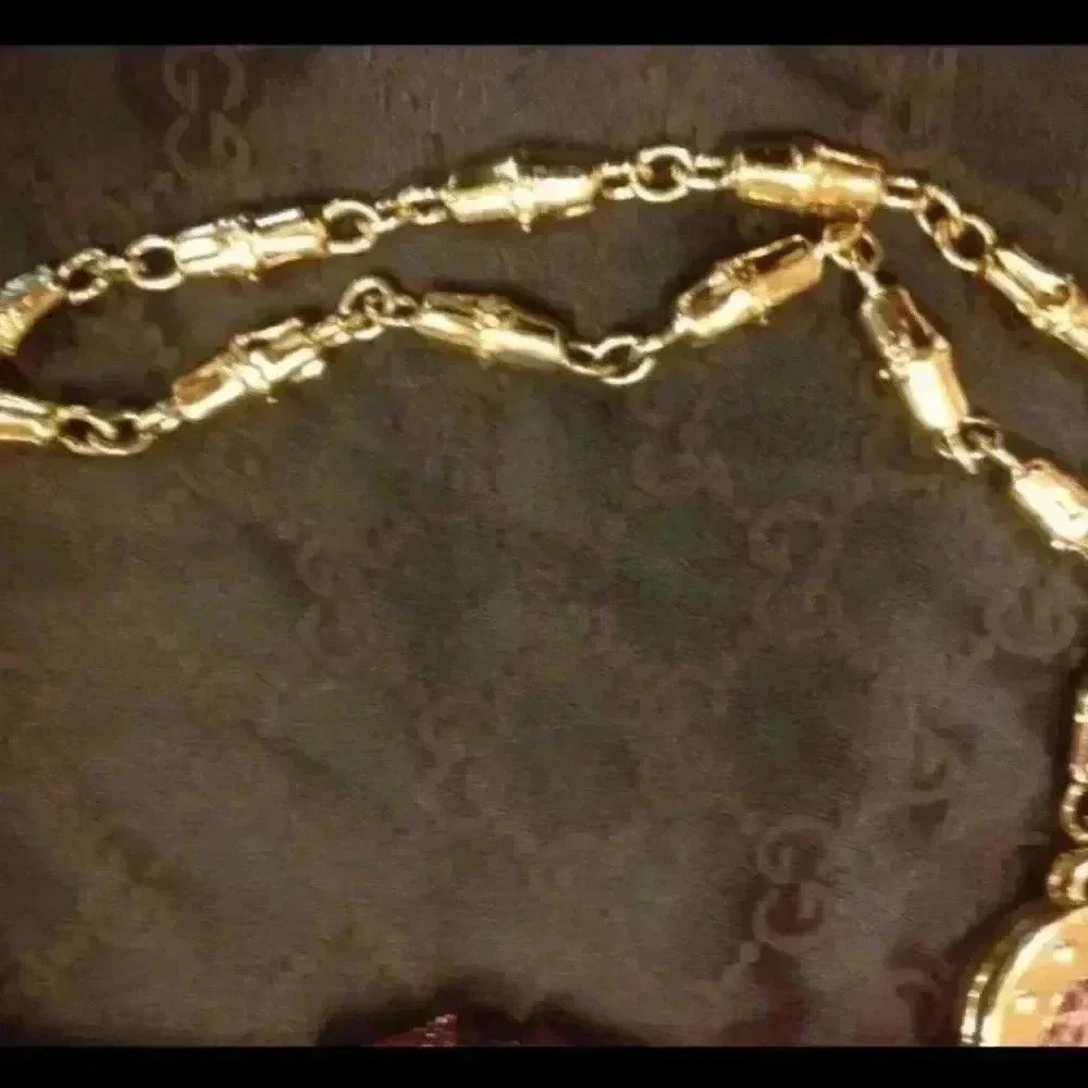 Limited edition Rare Gucci Crystal dragon bag
Tom Ford Gucci collection. - Picture 15 of 17